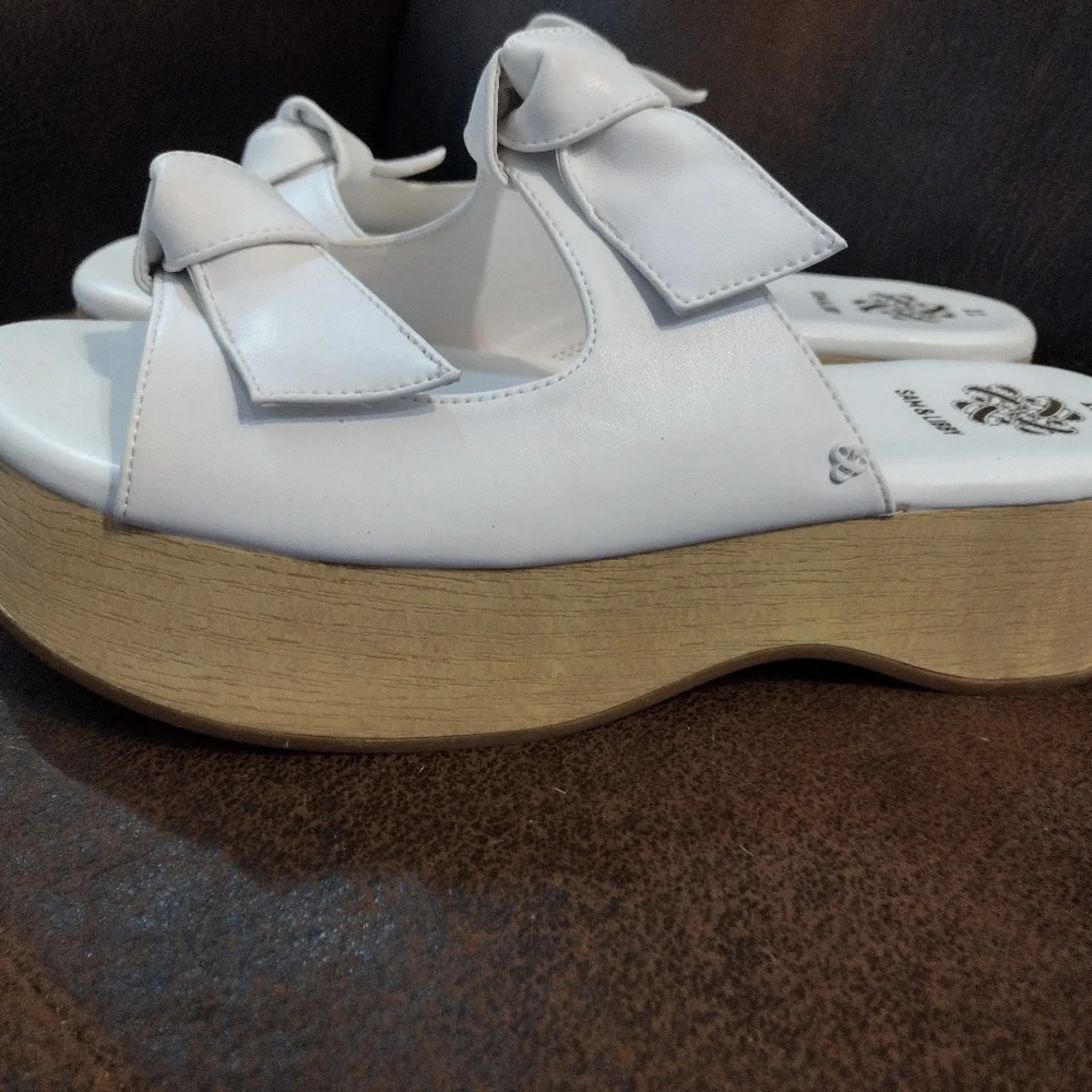 Sam & Libby size 11 Platform Sandals Indie WHITE Double Bow Slip On. Wooden